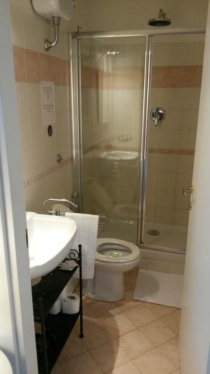 I Giardini Di Minerva Hotel Рим Стая снимка